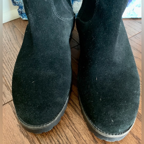 Tory Burch Black Suede Western Calf height Boots 🥾 Inside Zip Round Toe - Picture 6 of 15